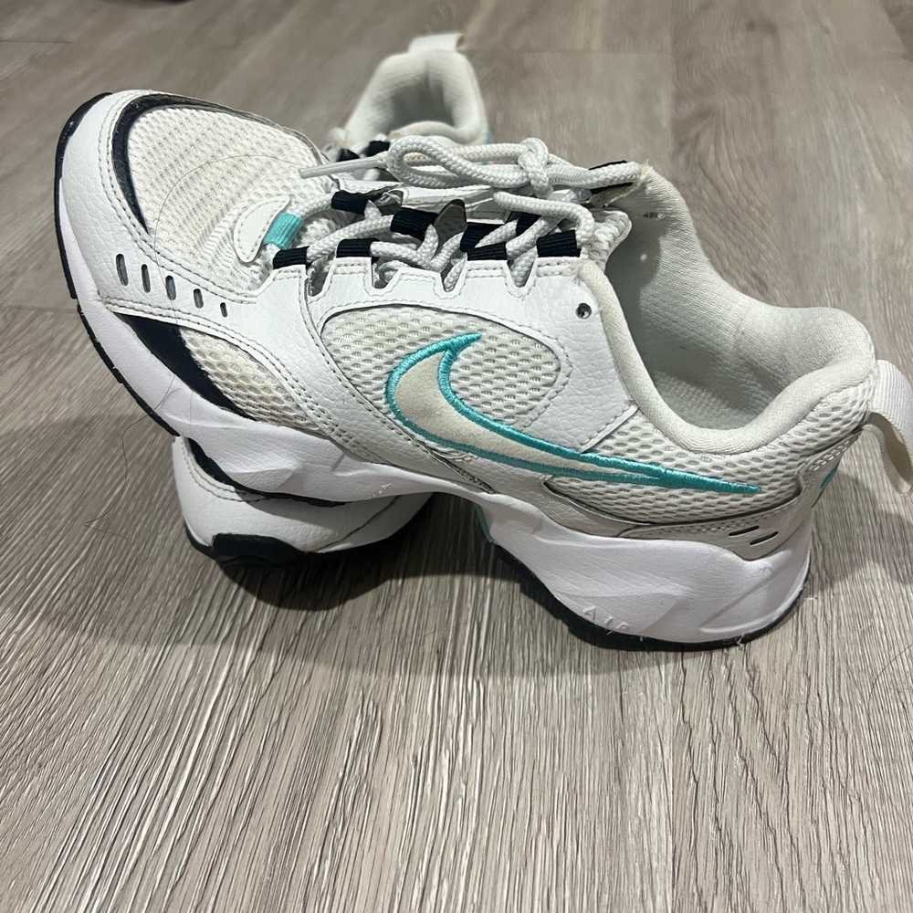 Nike Air Sneakers - Size 5.5